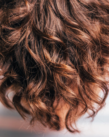 Nourishing Curls: How to Care for Curly Hair Using a Jolie Filtered Showerhead