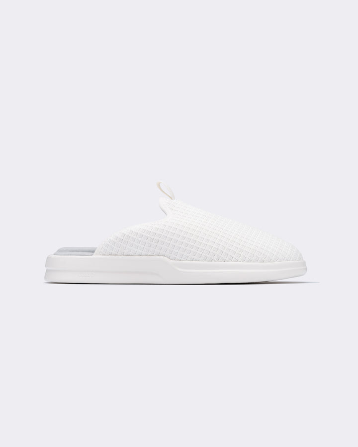 Jolie x Lusso Cloud: LIKE WALKING ON WATER Pelli Slide